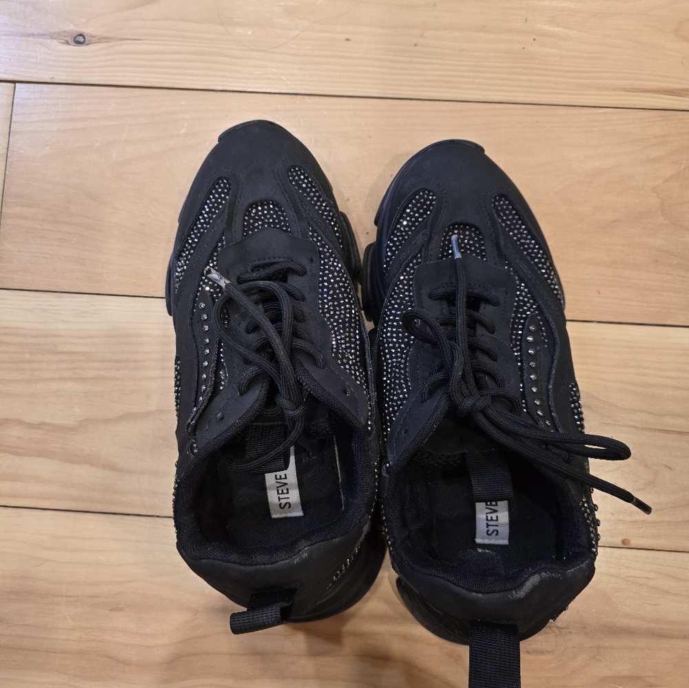 Running shoes - Picture 3 of 11